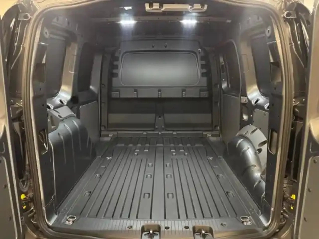 Volkswagen Caddy cargo 2.0 tdi 122ch business dgs7 — photo 8