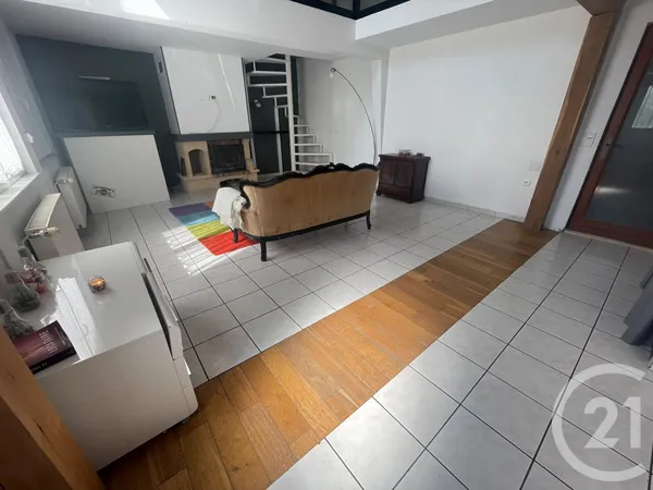 Maison 8 pièces 243 m²