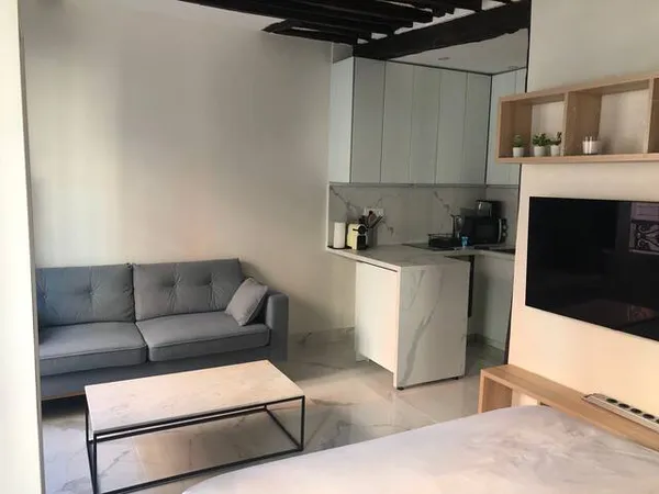 Loue appartement 25m² Paris 3ème - Place des Vosges