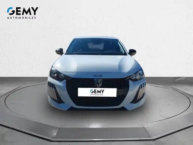 Peugeot 208 e- 50 kwh 136 ch — photo 18