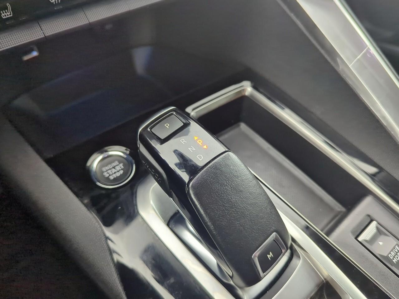Peugeot 3008 puretech 130ch s&s eat8 allure pack — photo 28