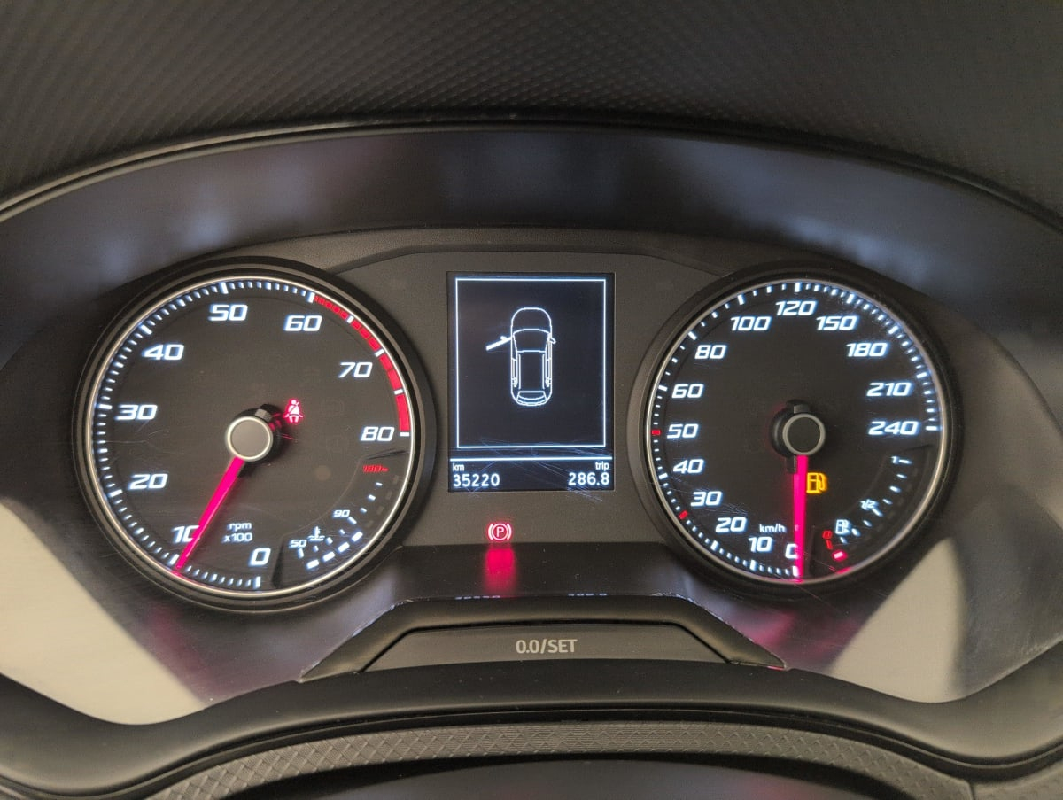 Seat Arona — photo 22