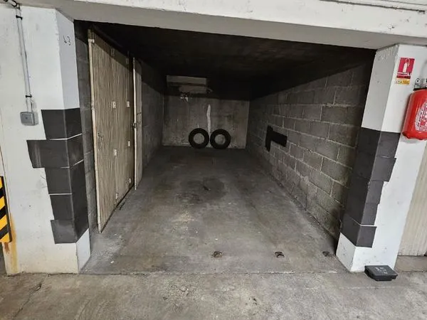 Quartier des chalets,Garage