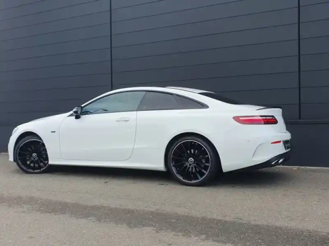 Mercedes Cla sse e 220 d amg line coupé — photo 7