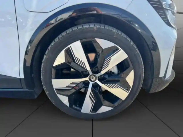 Renault Megane e-tech electric ev60 220ch techno super charge — photo 11