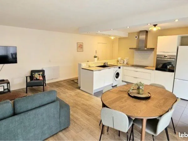 Appartement meublé 3 pièces - 2 chambres - Soissons, quartier Saint-Waast