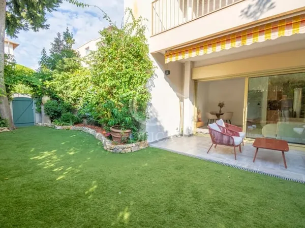 CANNES - PETIT JUAS - 3 PIÈCES RÉNOVÉ AVEC JARDIN ET GARAGE