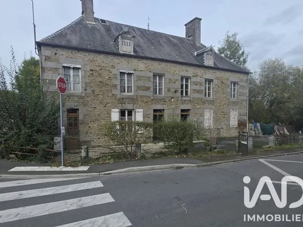 Maison 12 pièces 330 m²