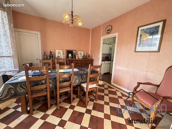 Maison 7 pièces 160 m²