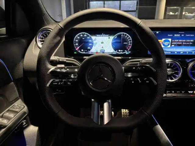 Mercedes Gla 250 e hybrid eq 8g-dct — photo 26