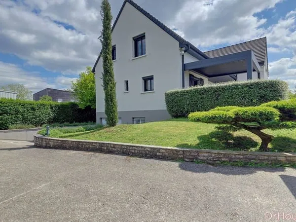 Maison 7 pièces 185 m²