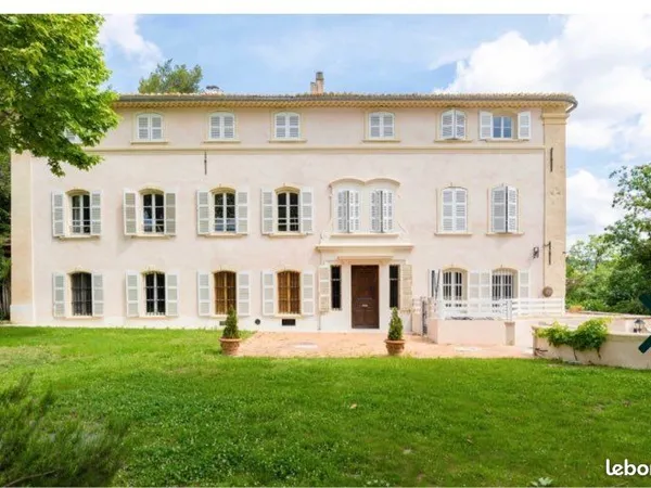 À vendre - Appartement au coeur d'une bastide du XVIIIe siècle - Marseille 12e