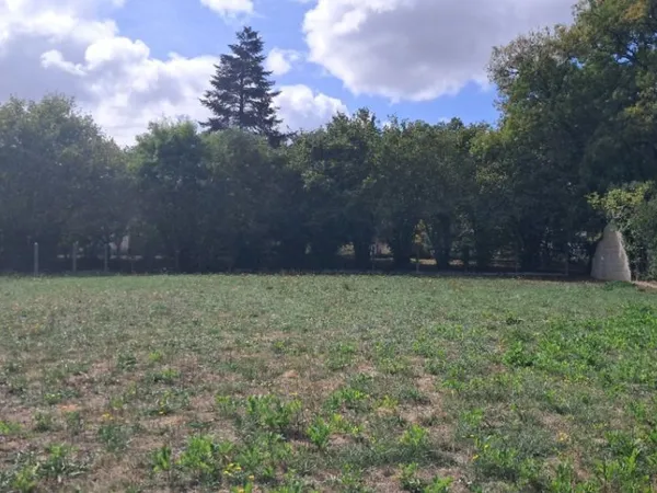 Terrain 1525 m²