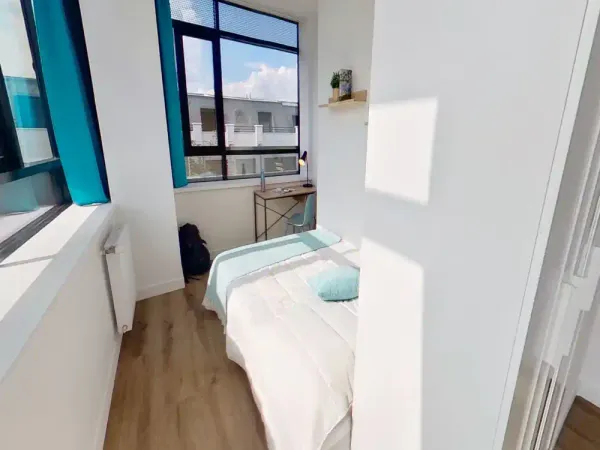 Loue chambre en colocation dans appartement