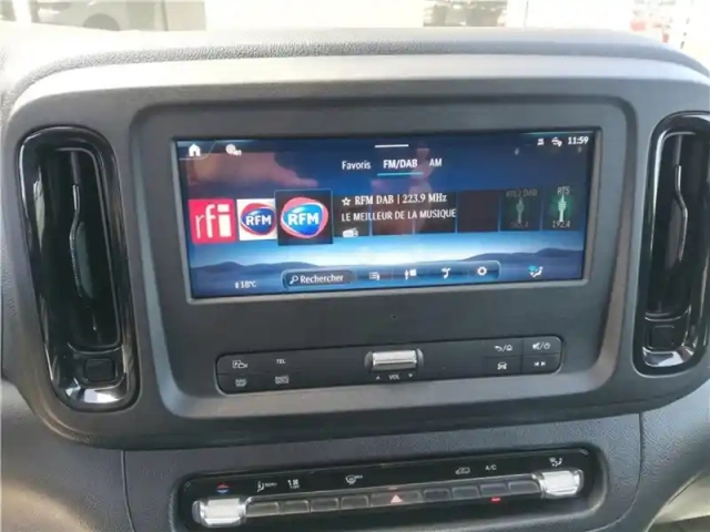Mercedes Vito 116 cdi compact bva rwd — photo 26