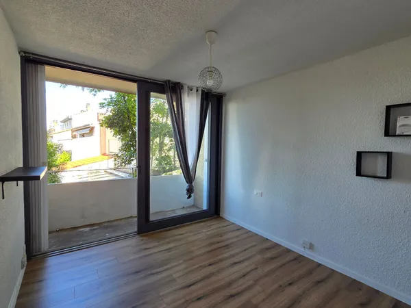 Studio 1 pièce 17 m²