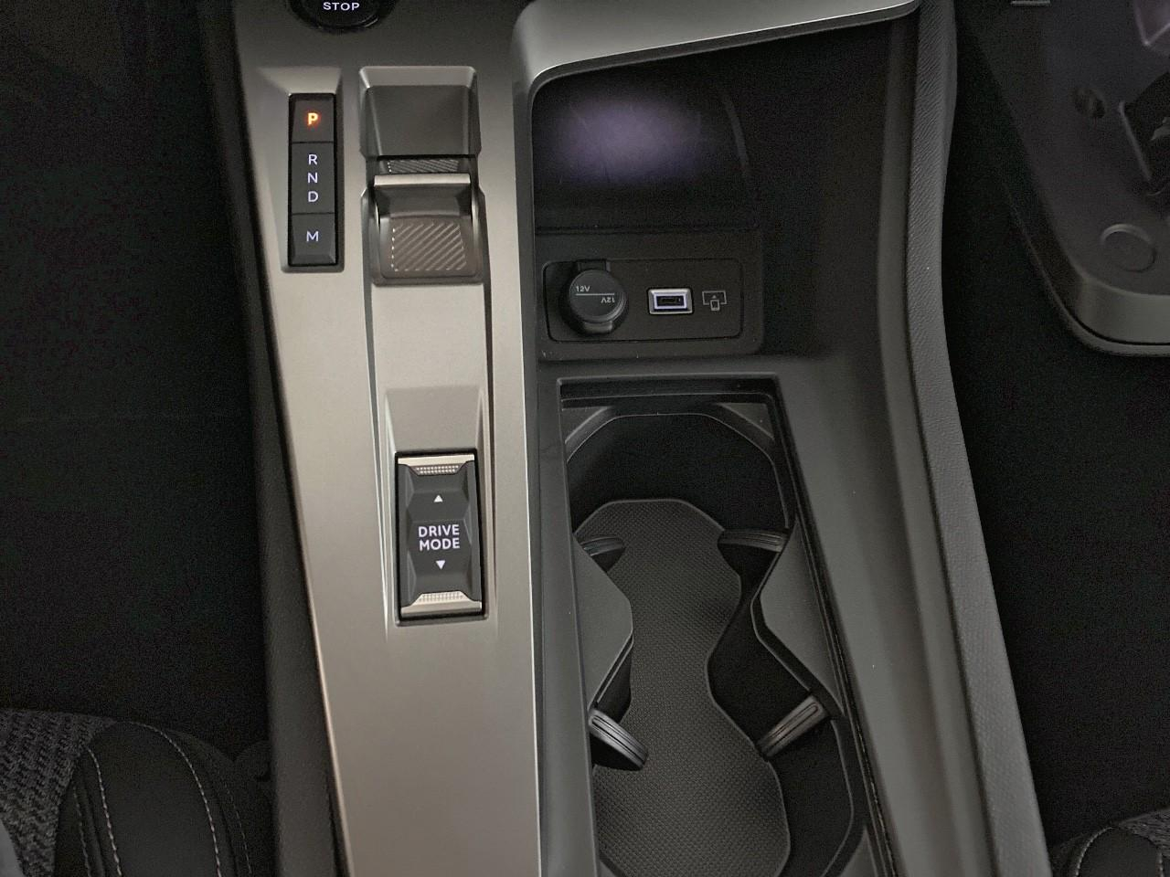 Peugeot 308 bluehdi 130ch s&s eat8 allure — photo 17