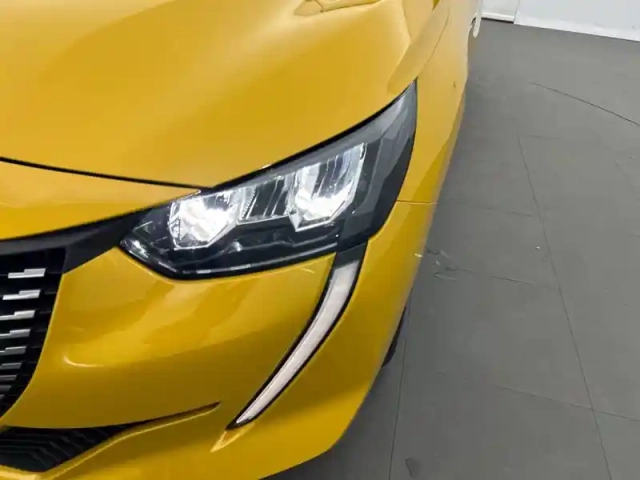 Peugeot 208 puretech 75 s&amp;s bvm5 — photo 16