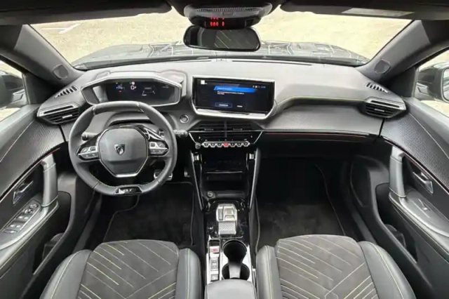 Peugeot 2008 hybrid 145 e-dcs6 — photo 67