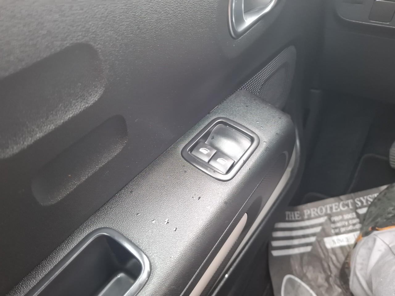 Citroën C3 1.2 puretech 83ch s&s you — photo 19