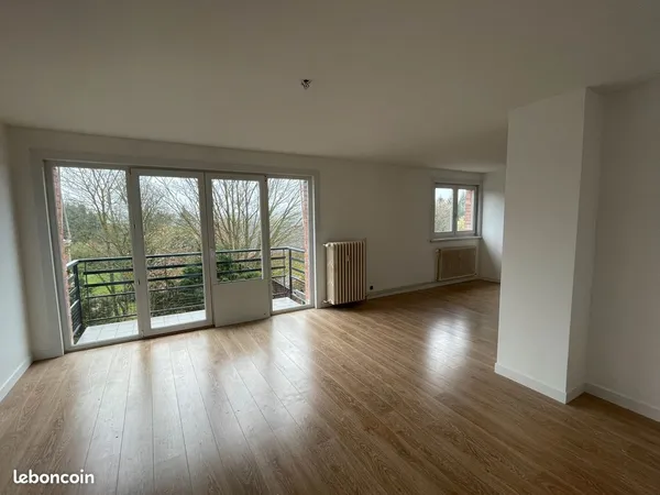 Appartement 3 pièces, 76 m², cave, garage, parking 1090 /mois CC