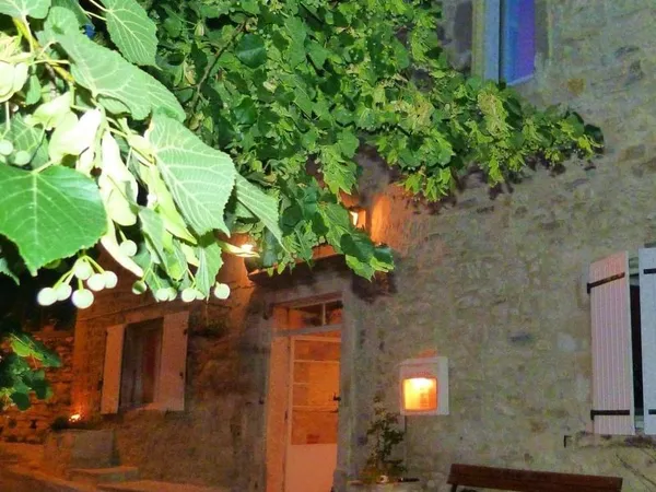 Maison de village atypique