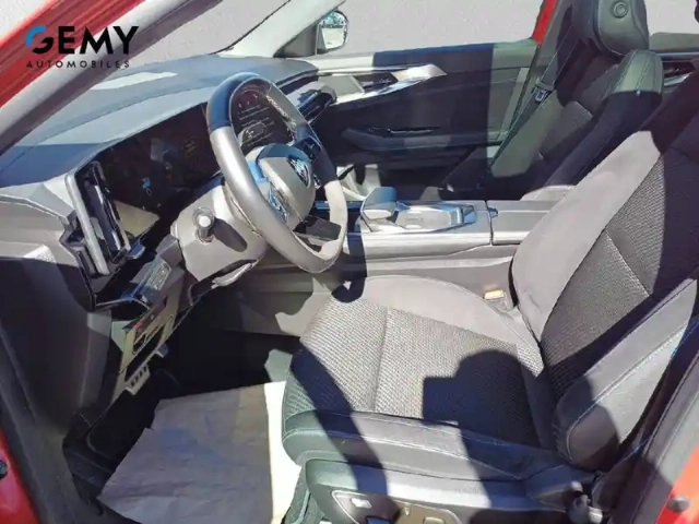 Renault Austral e-tech hybrid 200 — photo 9