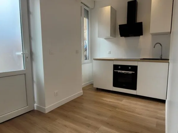 Studio 1 pièce 27 m²