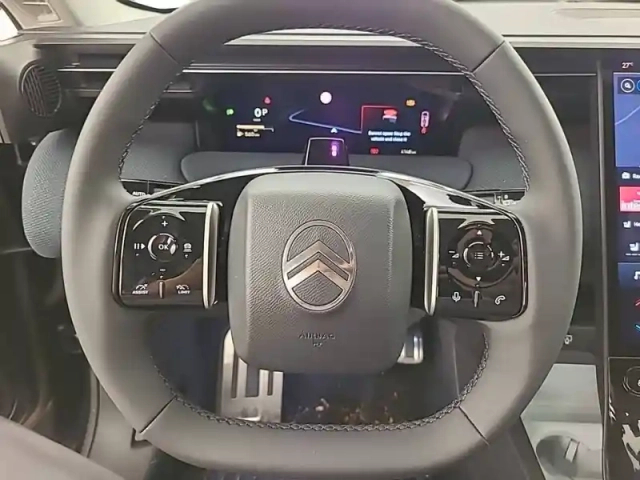 Citroën C5 Aircross hybride 145 ch e-dcs6 — photo 9