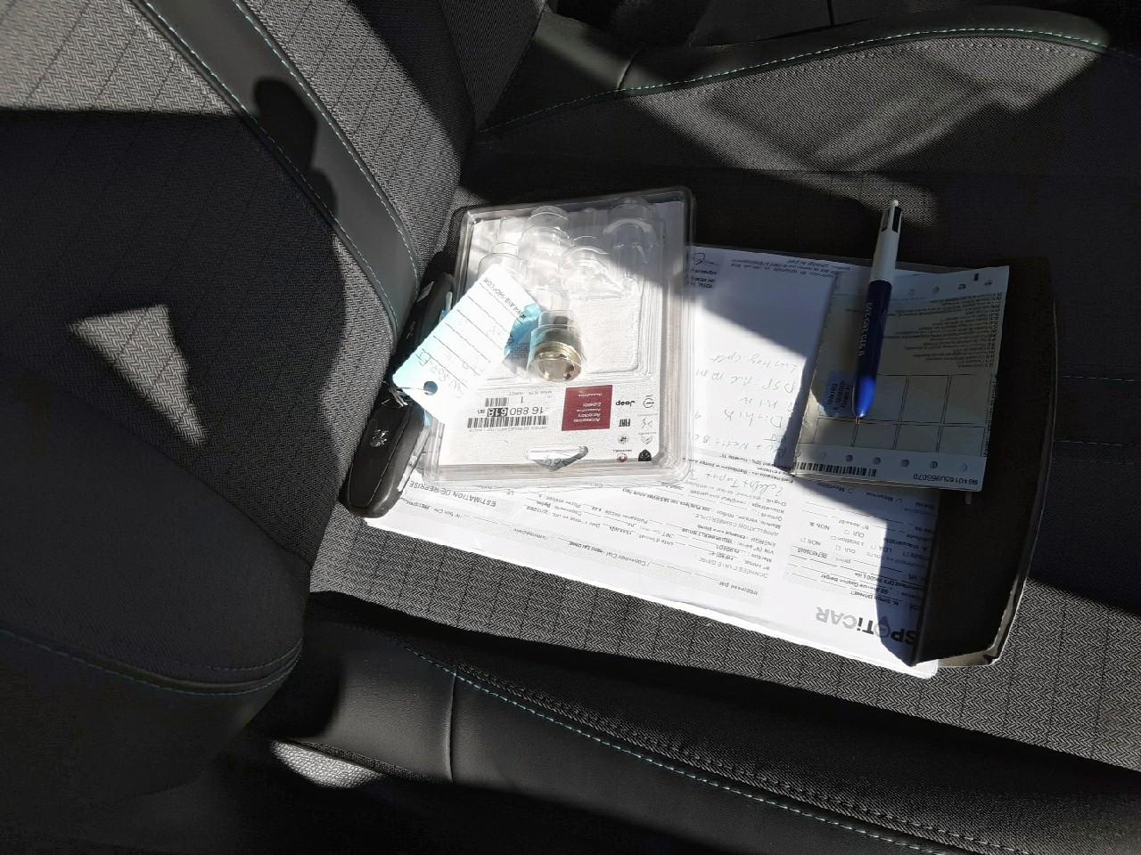 Peugeot 208 puretech 100 s&s bvm6 allure pack — photo 8