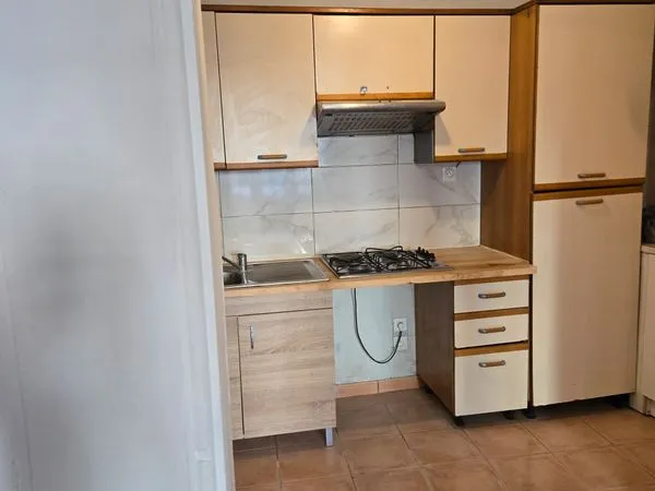 Location appartement f3 rez de chaussée