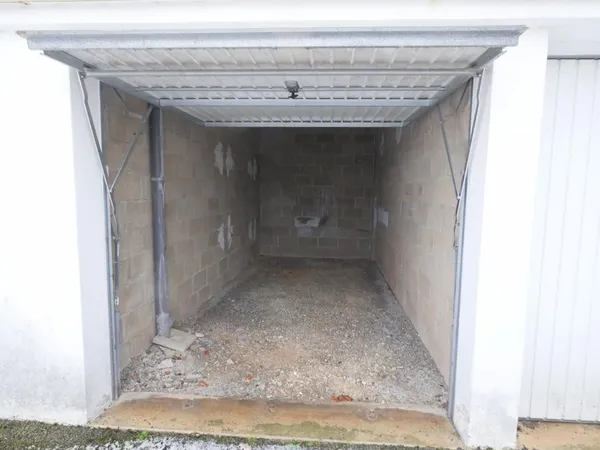 Parking 12 m²