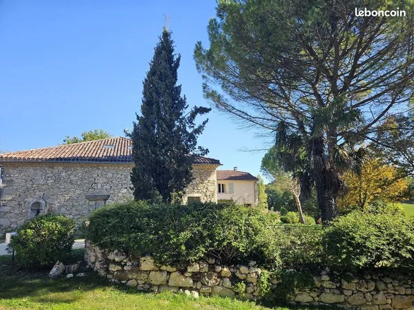 Propriété 11 pièces 390 m²