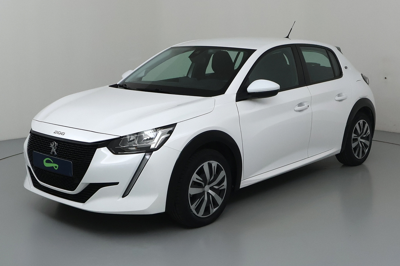 Peugeot 208 — photo 1