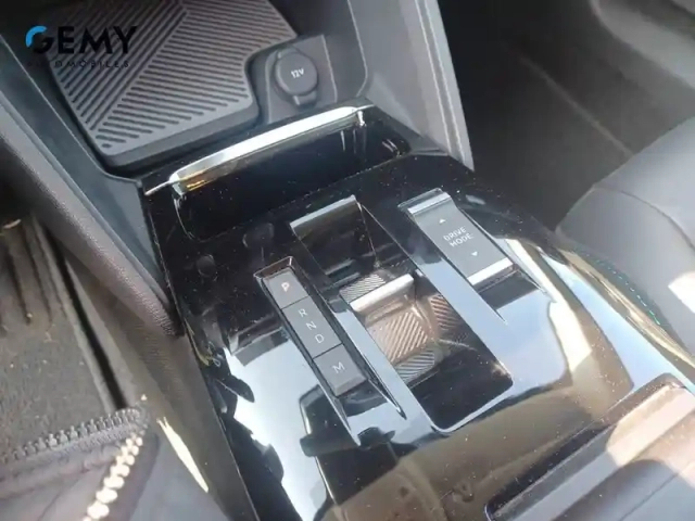 Citroën C4 puretech 130 s&amp;s eat8 — photo 18