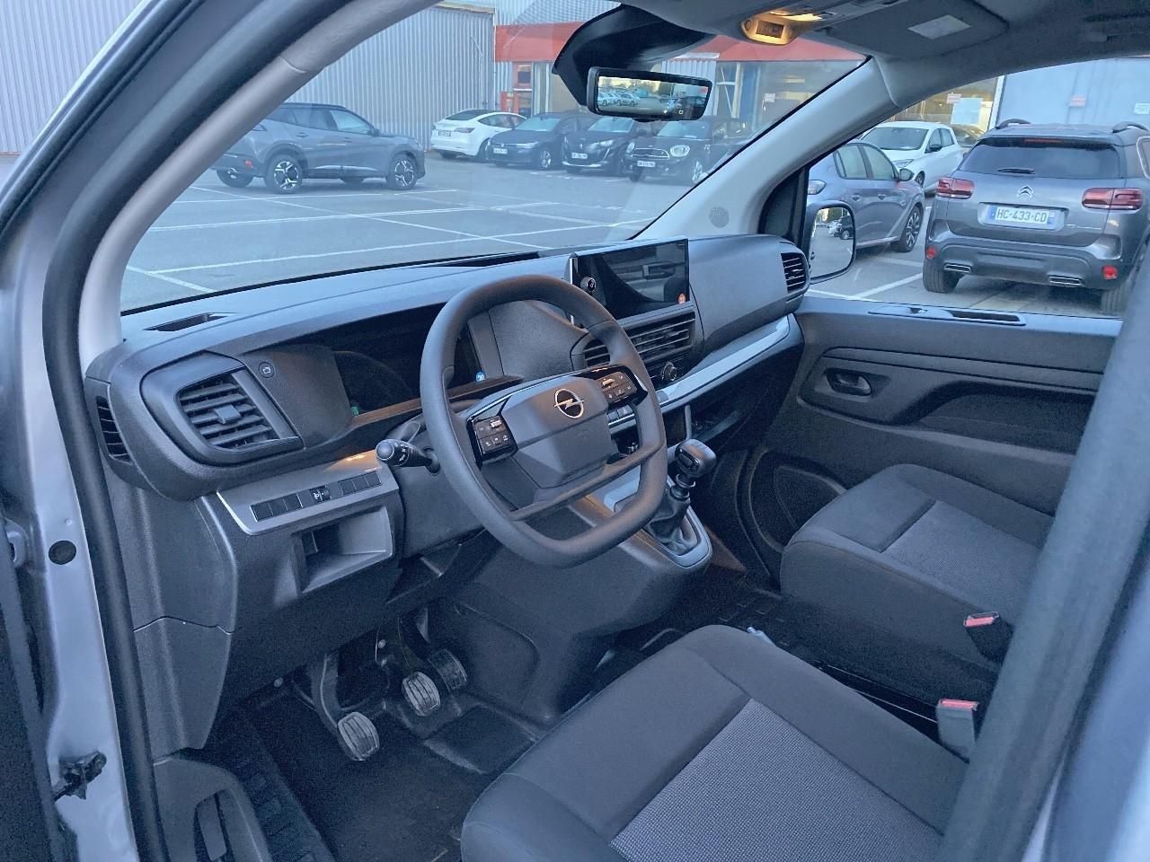 Opel Vivaro fourgon fgn taille xl bluehdi 120 s&s bvm6 — photo 8