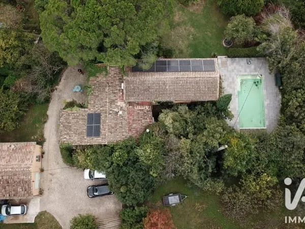 Maison 7 pièces 180 m²