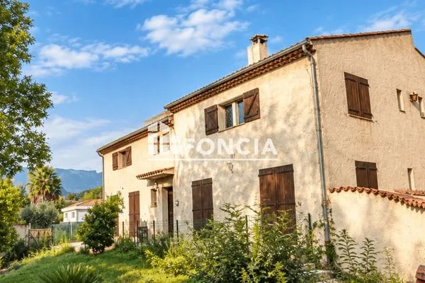 Maison 4 pièces 137 m²