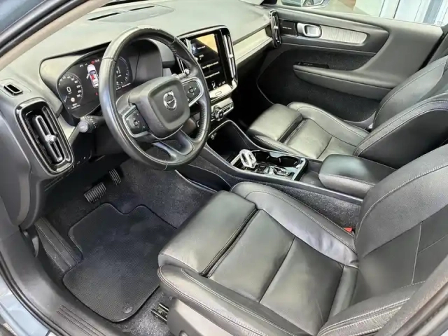 Volvo Xc40 t5 recharge 180+82 ch dct7 — photo 5