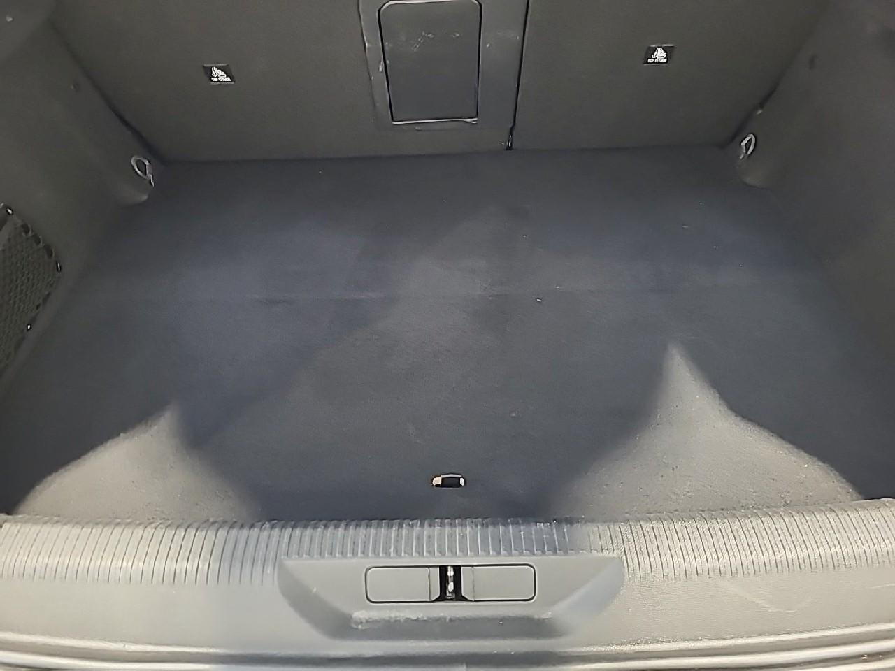 Peugeot 308 phev 180 e-eat8 allure — photo 14