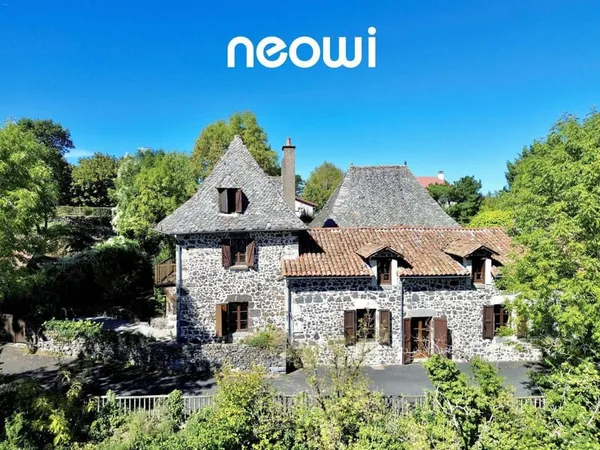 Maison 16 pièces 228 m²