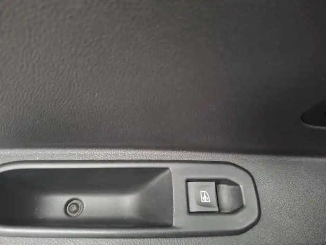 Dacia Duster eco-g 100 4x2 — photo 27