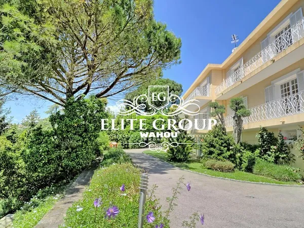 Vends maison de maître - 380 m² - 8 pièces, 6 chambres - Nice 06100