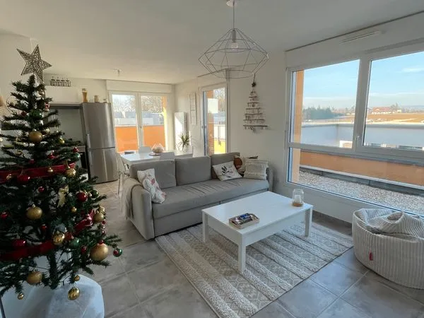 Appartement attique 3 pièces-Grande terrasse