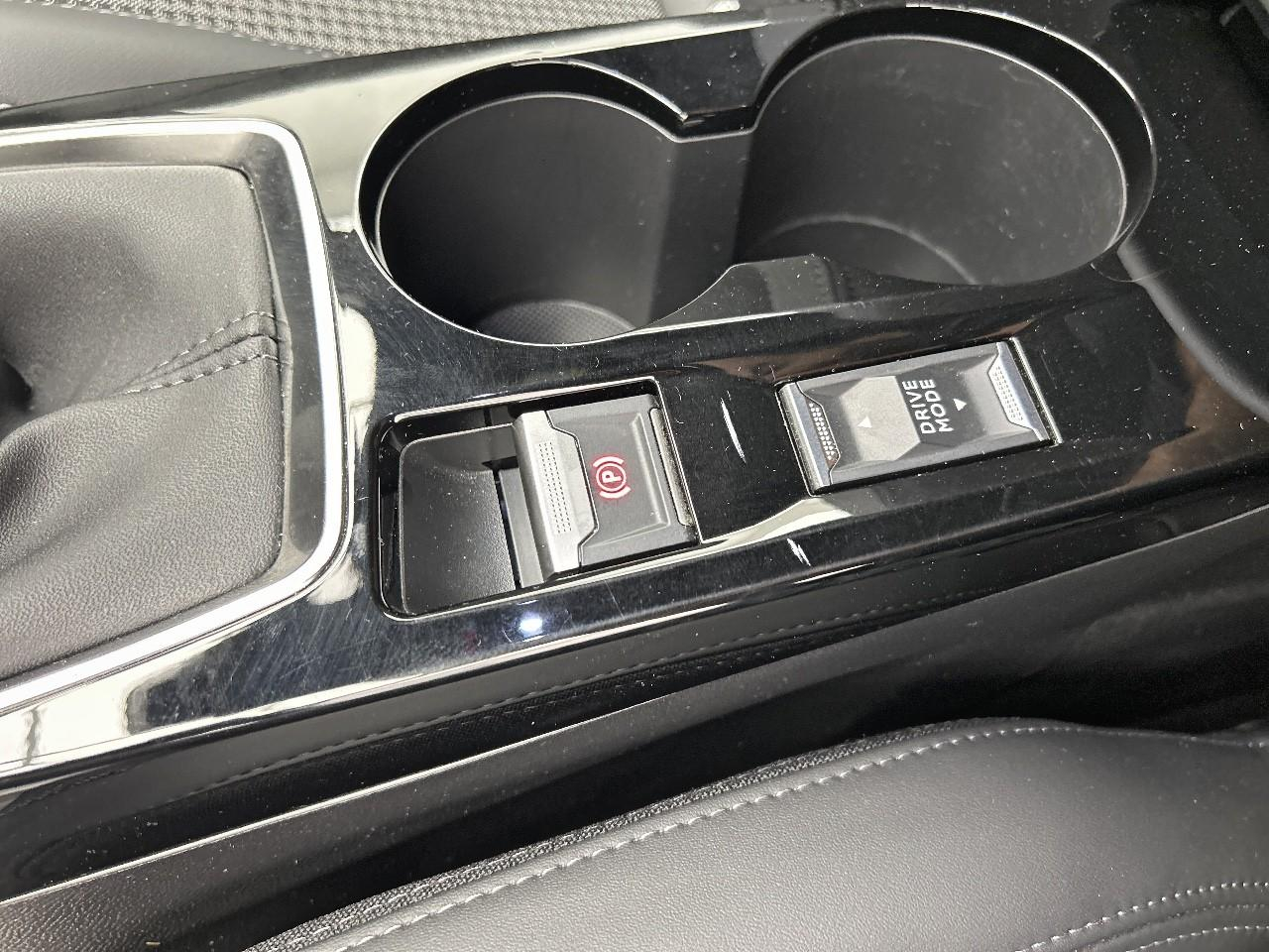 Peugeot 208 puretech 100 s&s bvm6 gt — photo 18
