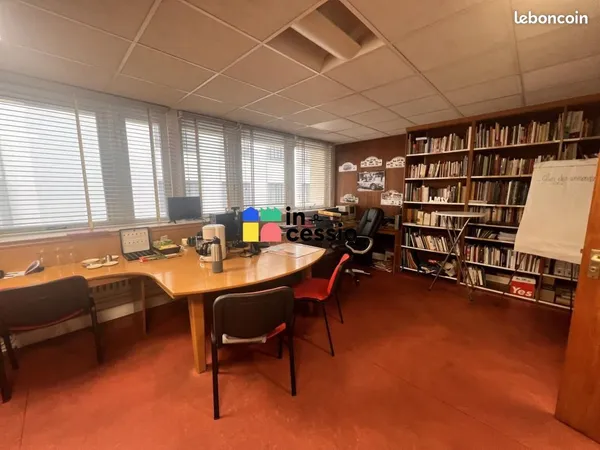 Bureaux 440 m²