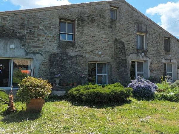 jolie propriété dans les Corbières avec vue panoramique
