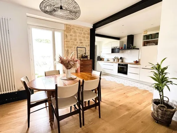Maison 8 pièces 153 m²