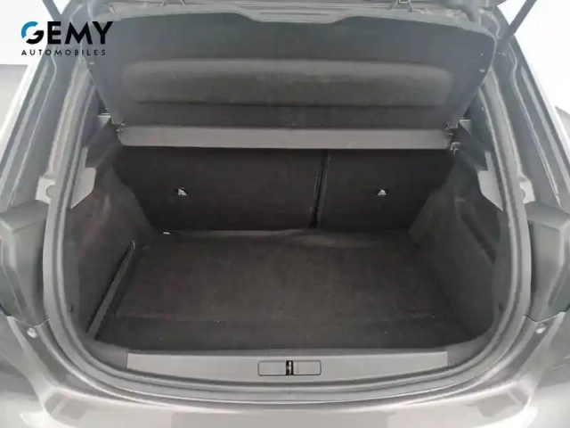 Peugeot 208 puretech 75 s&amp;s bvm5 — photo 6