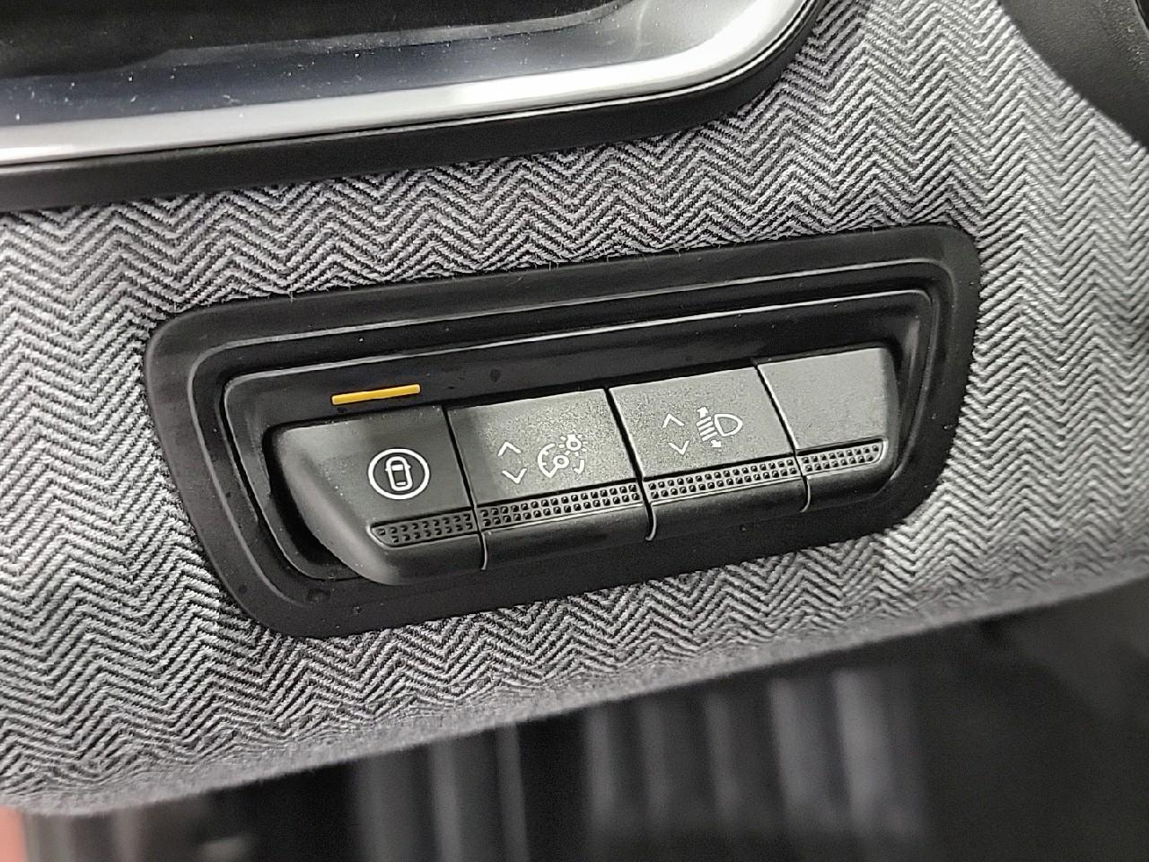 Renault Clio tce 90 ch gsr2 techno — photo 21